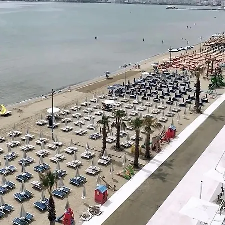 State Sea Residenz דירה *