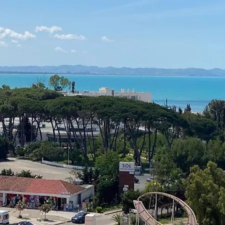 Durres Sun & Sea Luxury Apartment Apartment *