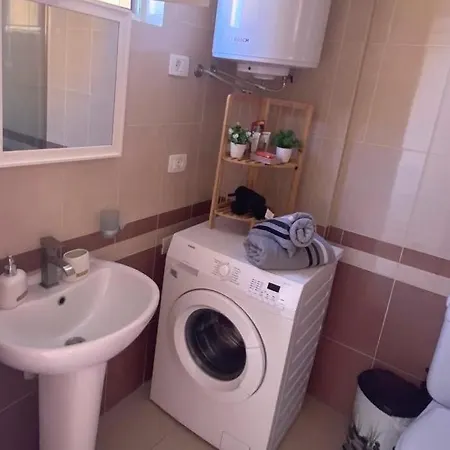 Durres Sun & Sea Luxury Apartment Dıraç